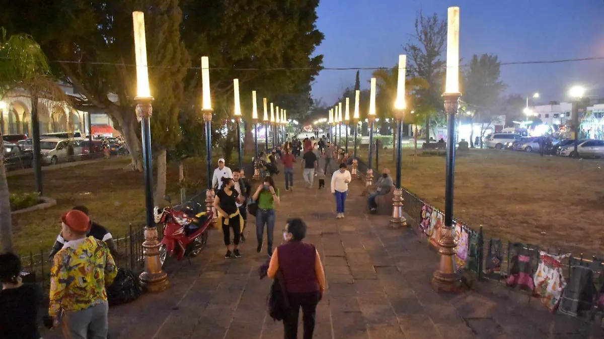 festejos en la calzada por la virgen de guadalupe (23)